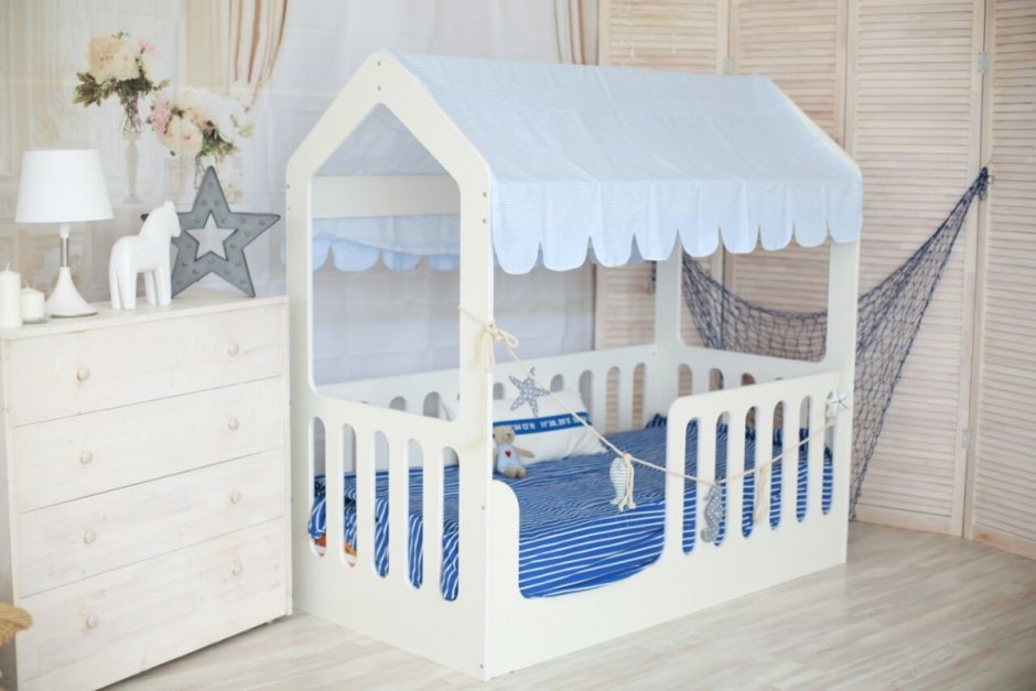 Кровать домик Миа 80х160 белая