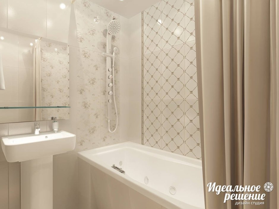 Маленькая светлая ванная