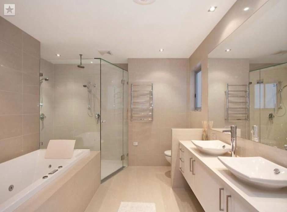 Бело бежевая ванная комната