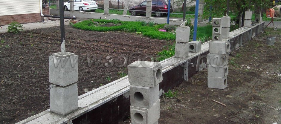 Бетонный столб 150х150