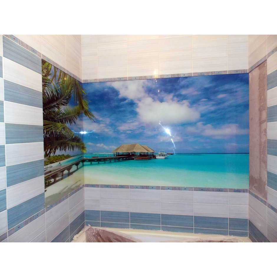 Стеклянное панно для ванной комнаты