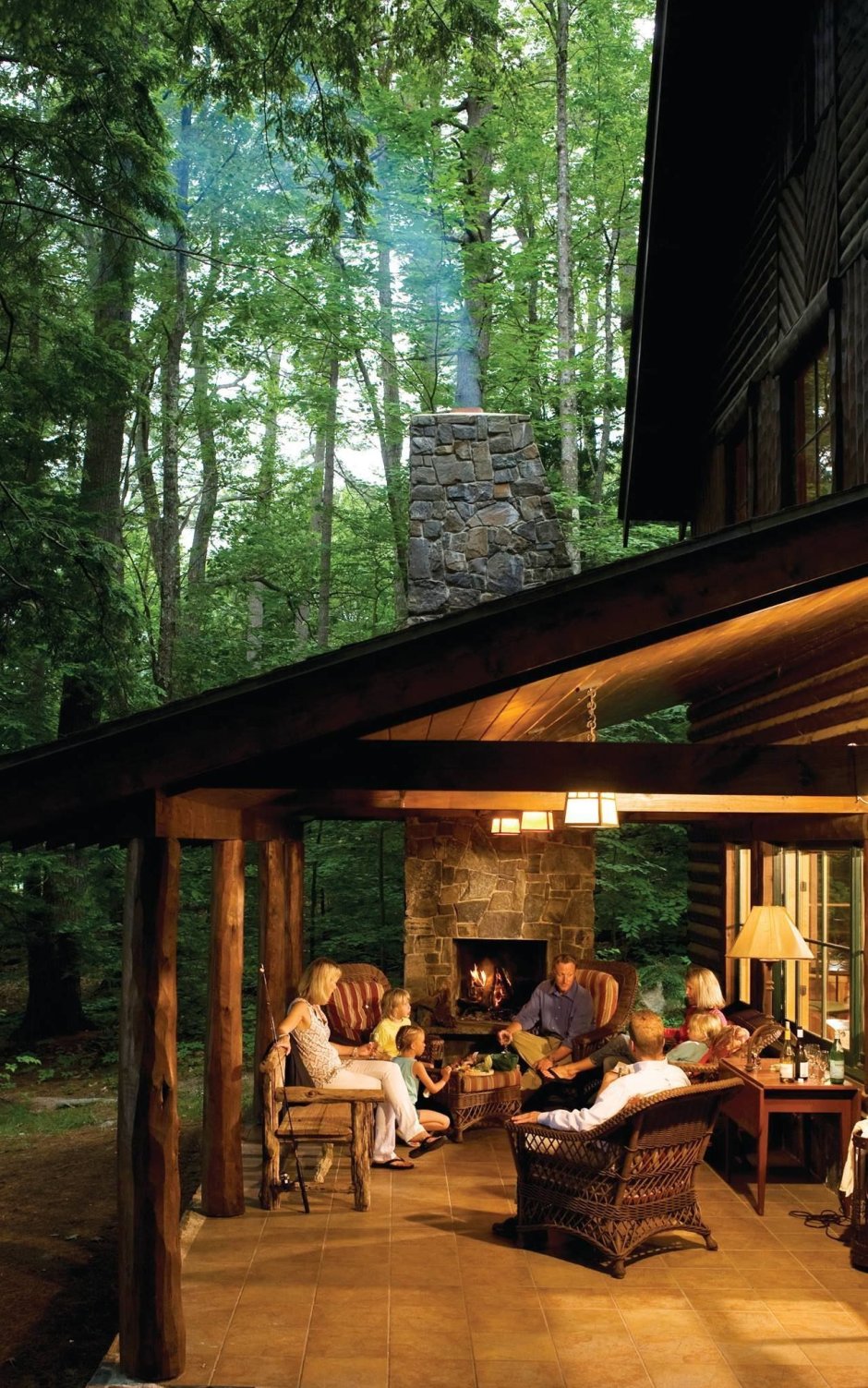 Уютная терраса с видом на природу