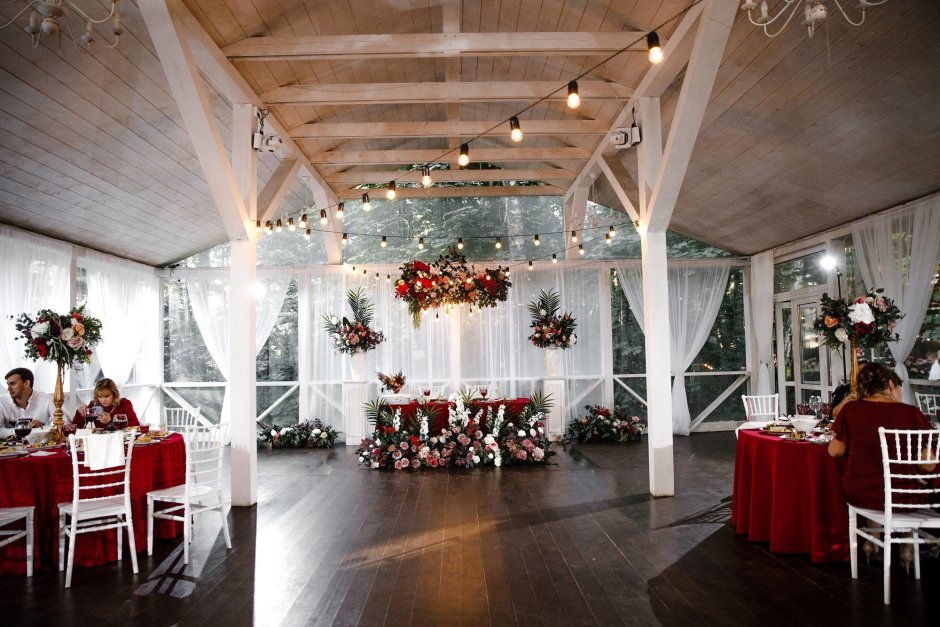 Усадьба Лесной берег в Новобутаково