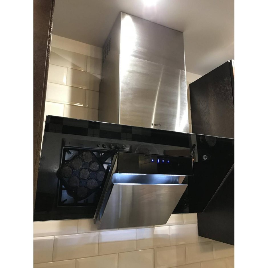 Каминная вытяжка Elica class 90/a/IX/BL