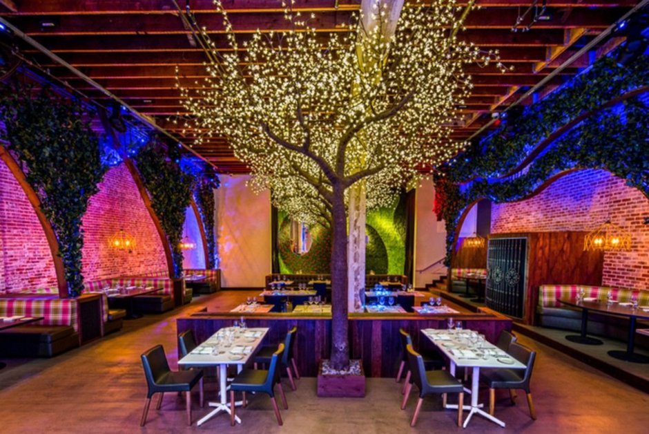 Красивый интерьер ресторана