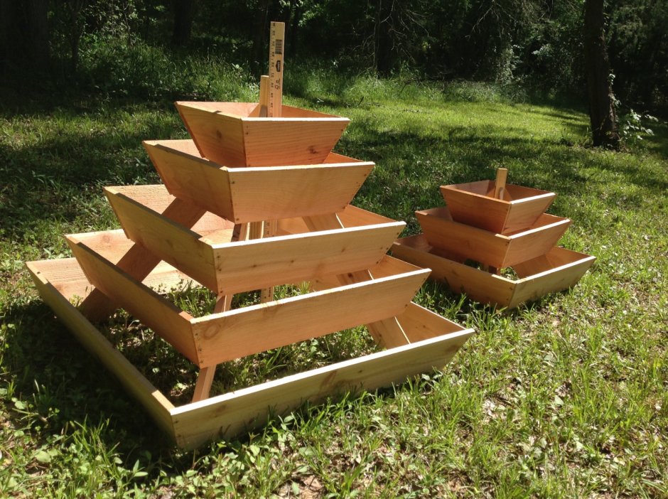 Многоярусная грядка-пирамида