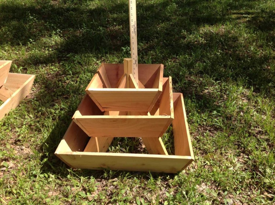 Многоярусная грядка-пирамида