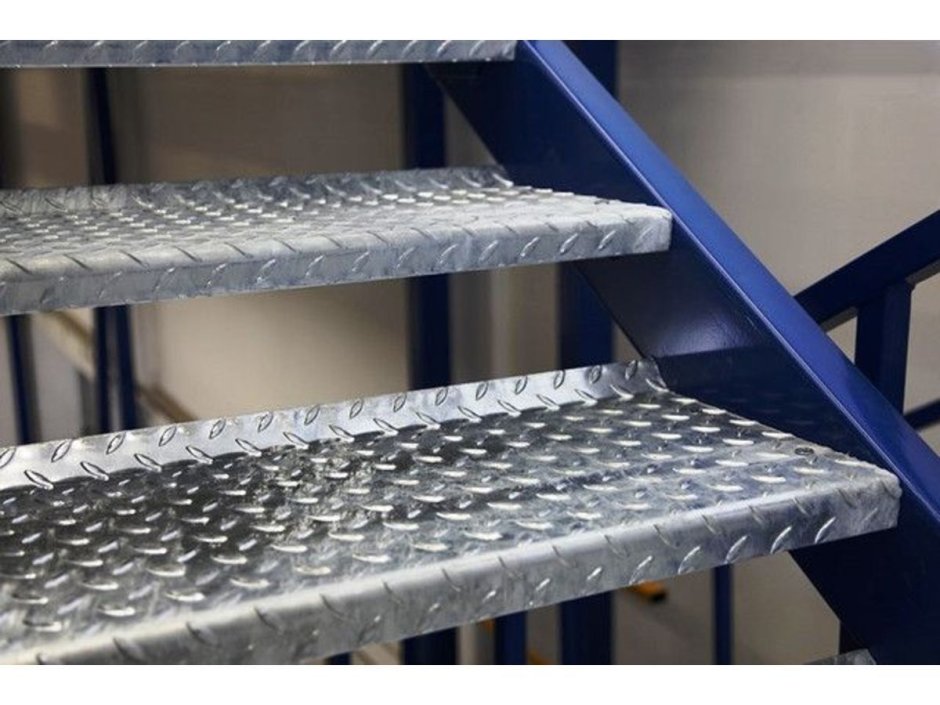 Ri60 ступени металлической лестницы огнезащита