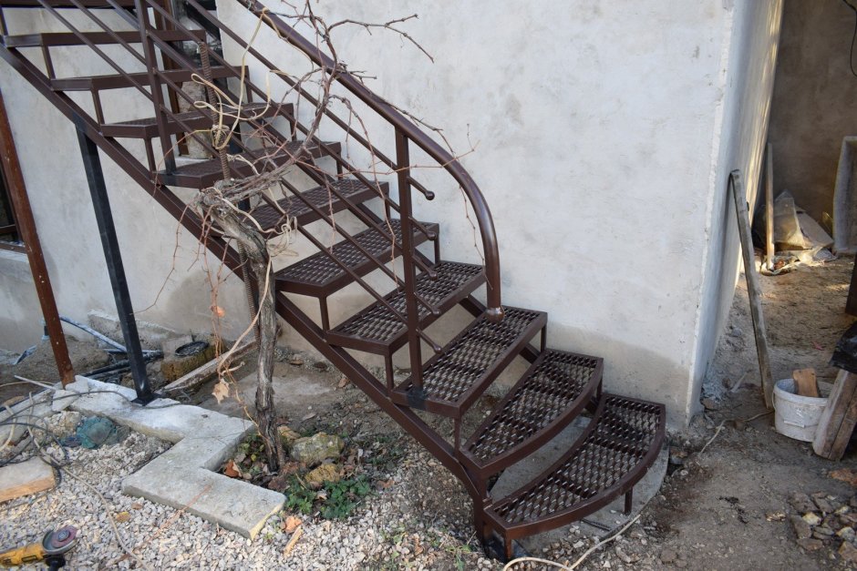 Просечно-вытяжной лист ступени