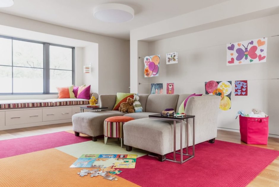 Детская комната для девочки с диваном дизайн