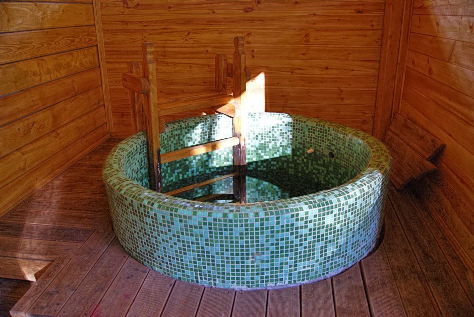 Купель с травами в бане