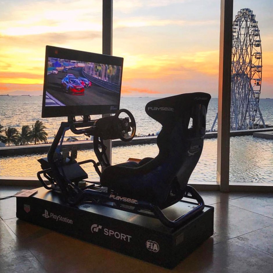 Игровое кресло Playseat