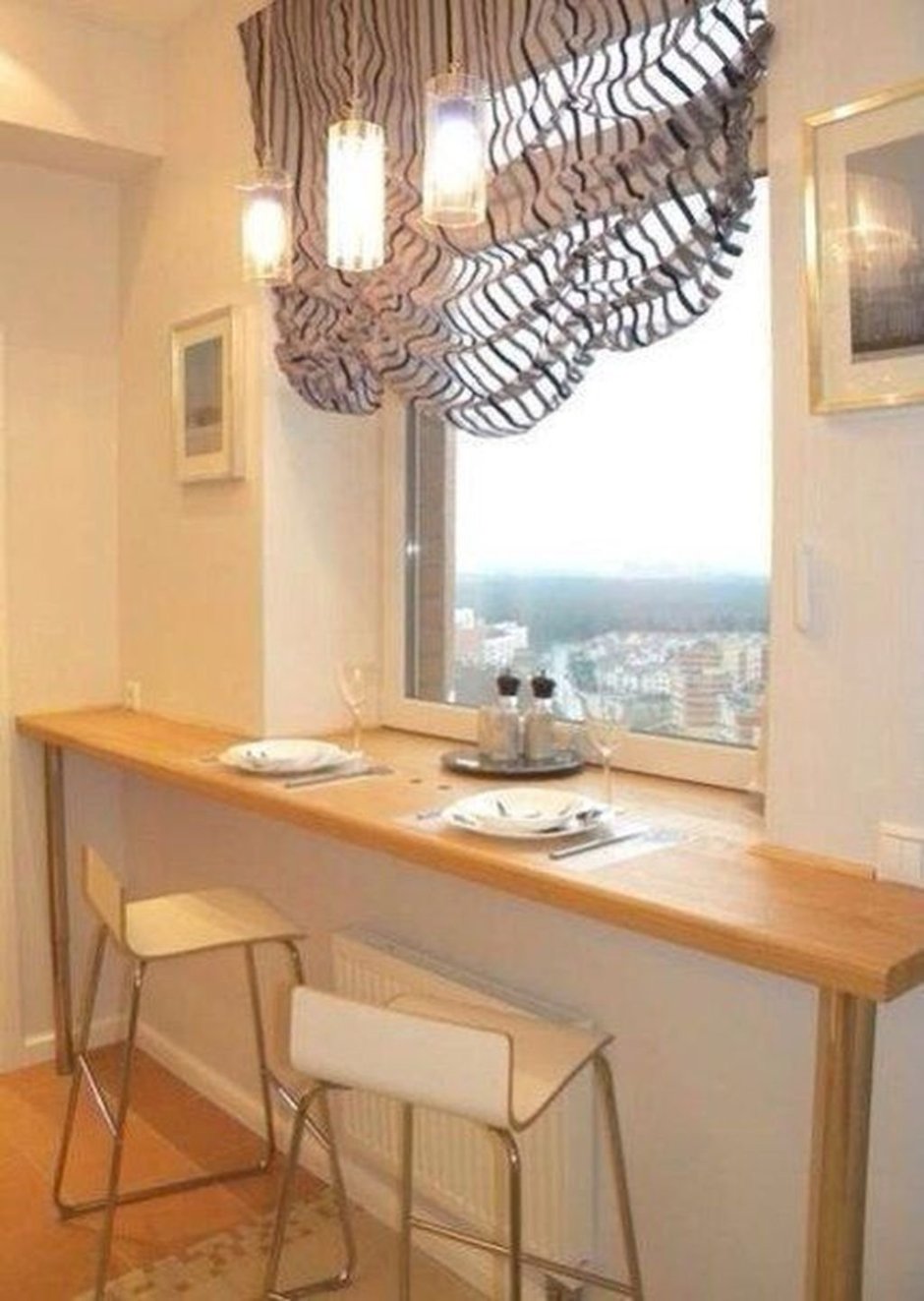 Подвесной стол на маленькую кухню