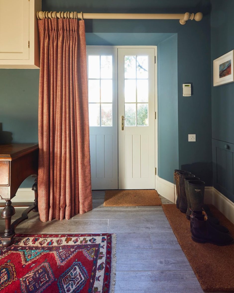 Farrow and Ball Inchyra Blue 289